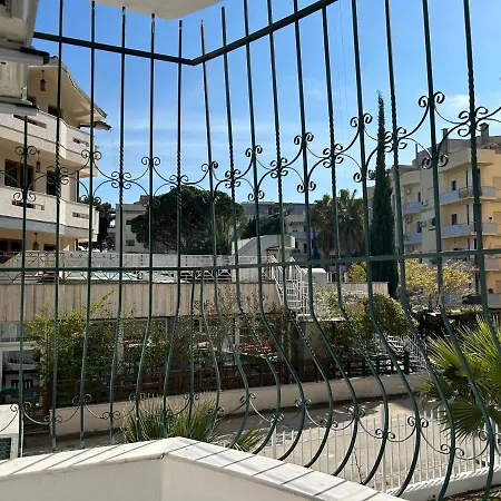 公寓 At Mali I Robit Beach 格勒姆